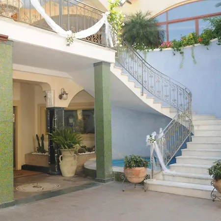 Ristorante La Lanterna Otel 3*