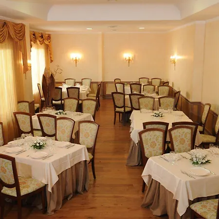 Hotel Ristorante La Lanterna Calvizzano